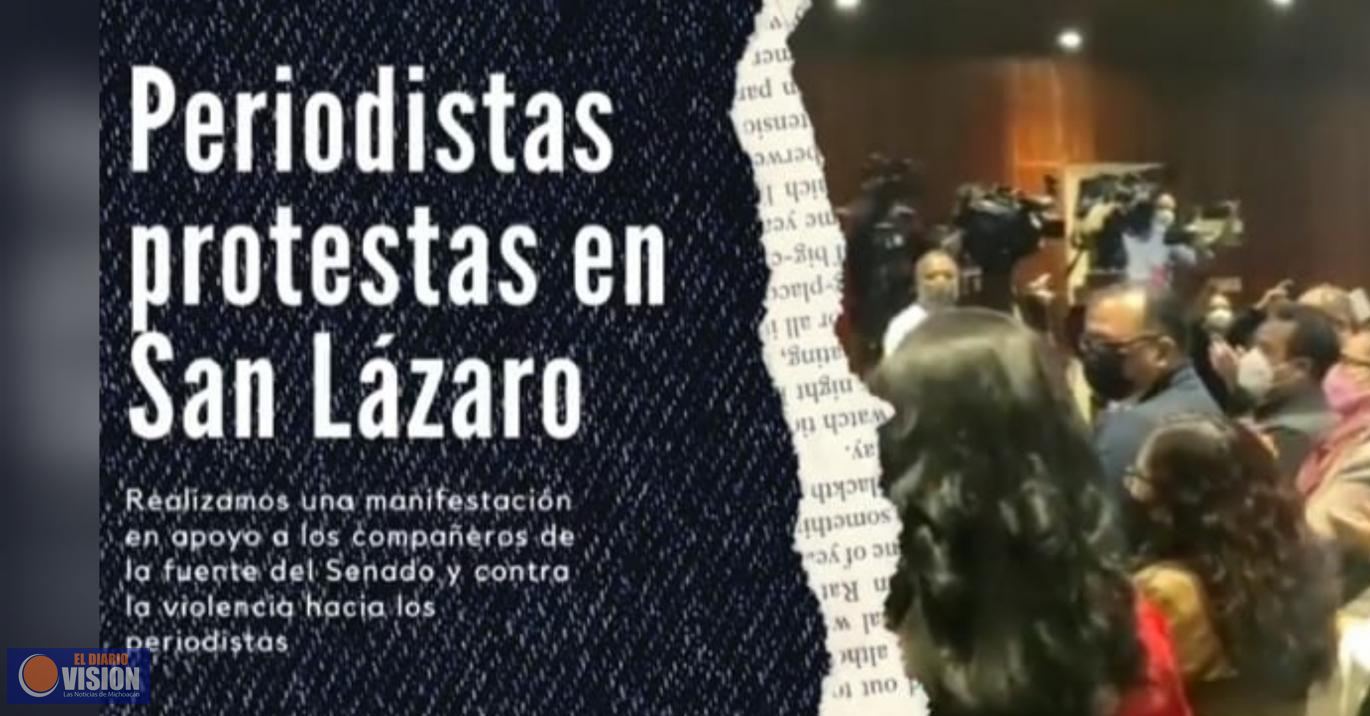Protestan periodistas en Senado y San Lázaro