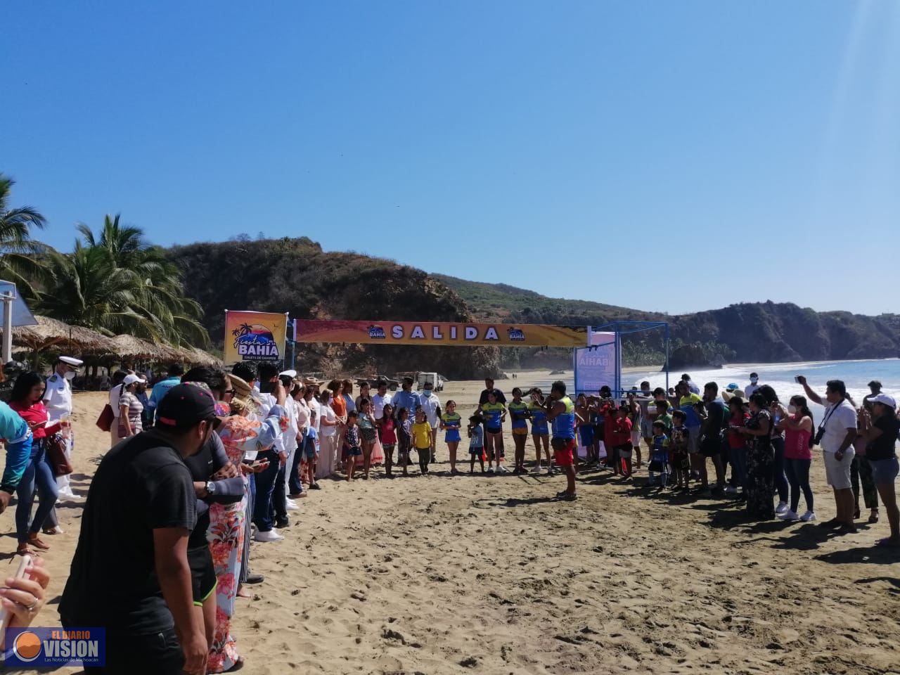 Inicia la Fiesta en la Bahía, en Caleta de Campos