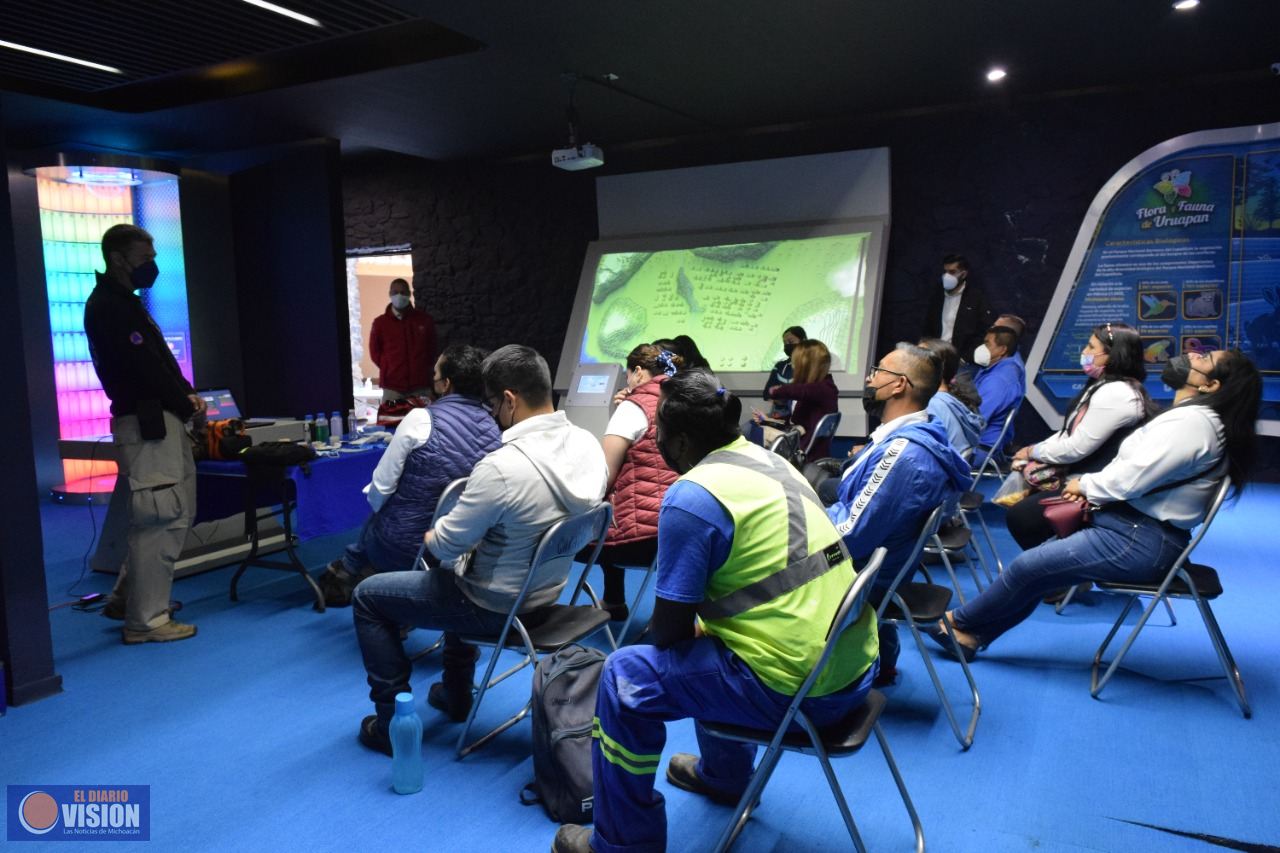 Protección Civil imparte curso a personal de CAPASU 
