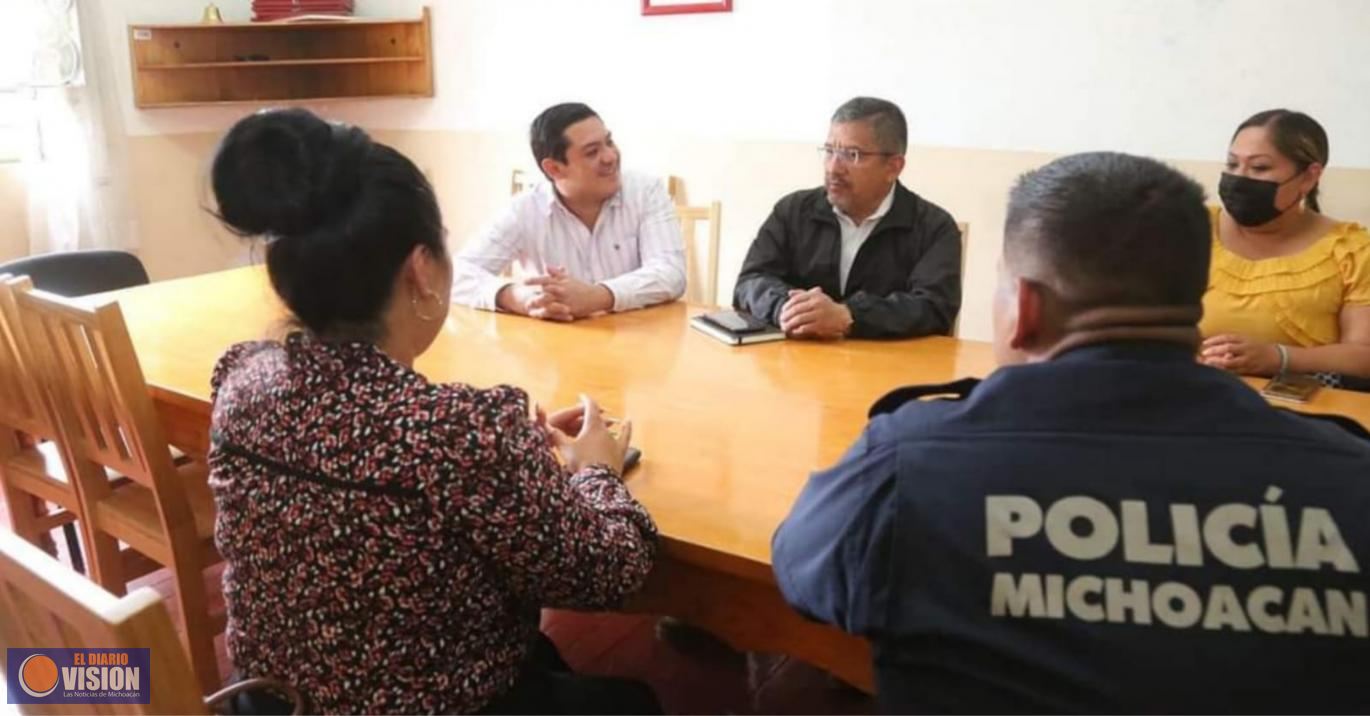 Jesús Espinoza Rochin se reúne con Secretario de Seguridad para continuar con acciones de prevención