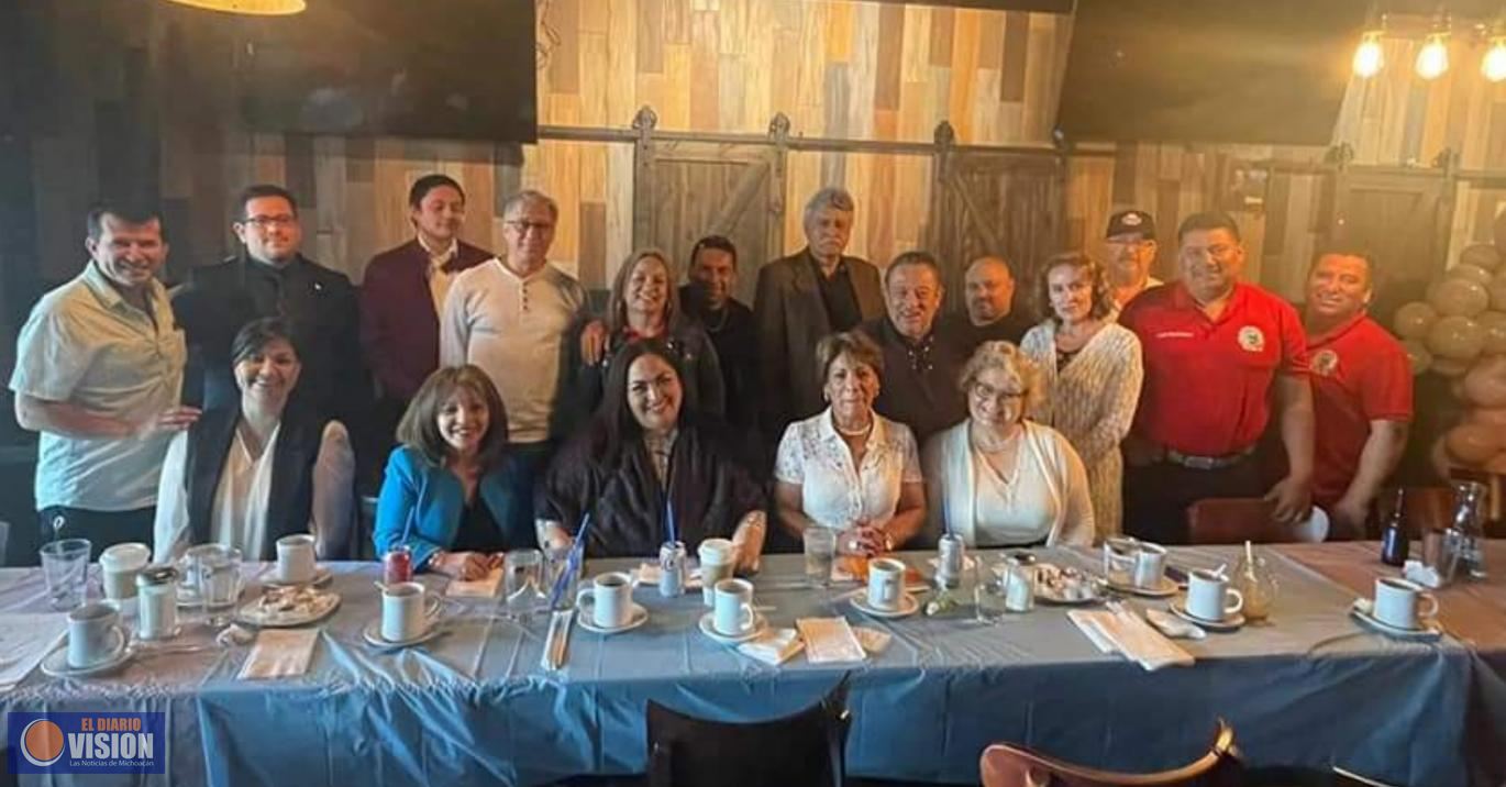 Elvia Yolanda Torres, se reunió con migrantes originarios del Estado de México y de Guanajuato.