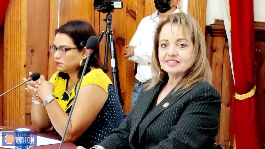 María Elena Serrano Maldonado denuncia hackeo de su cuenta de WhatsApp
