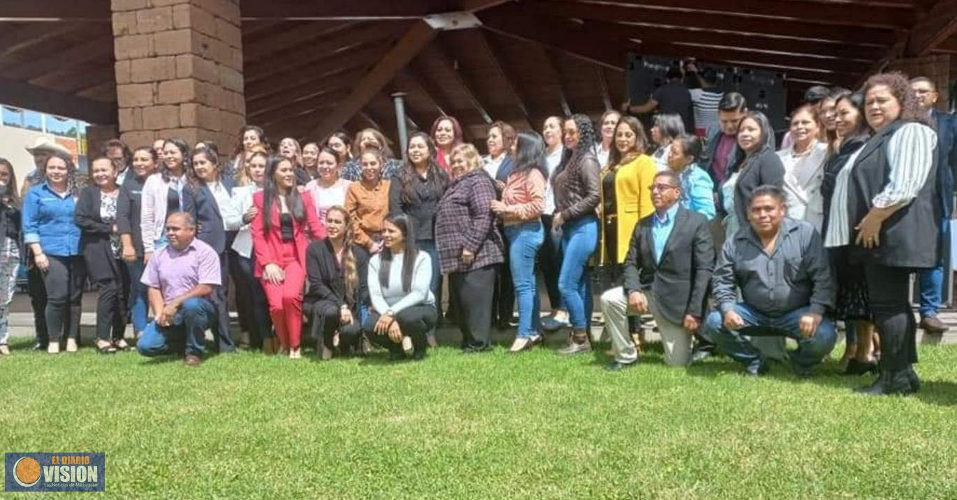 Tingambato asistió al primer foro de funciones y atribuciones de los y las sindicas de Michoacán