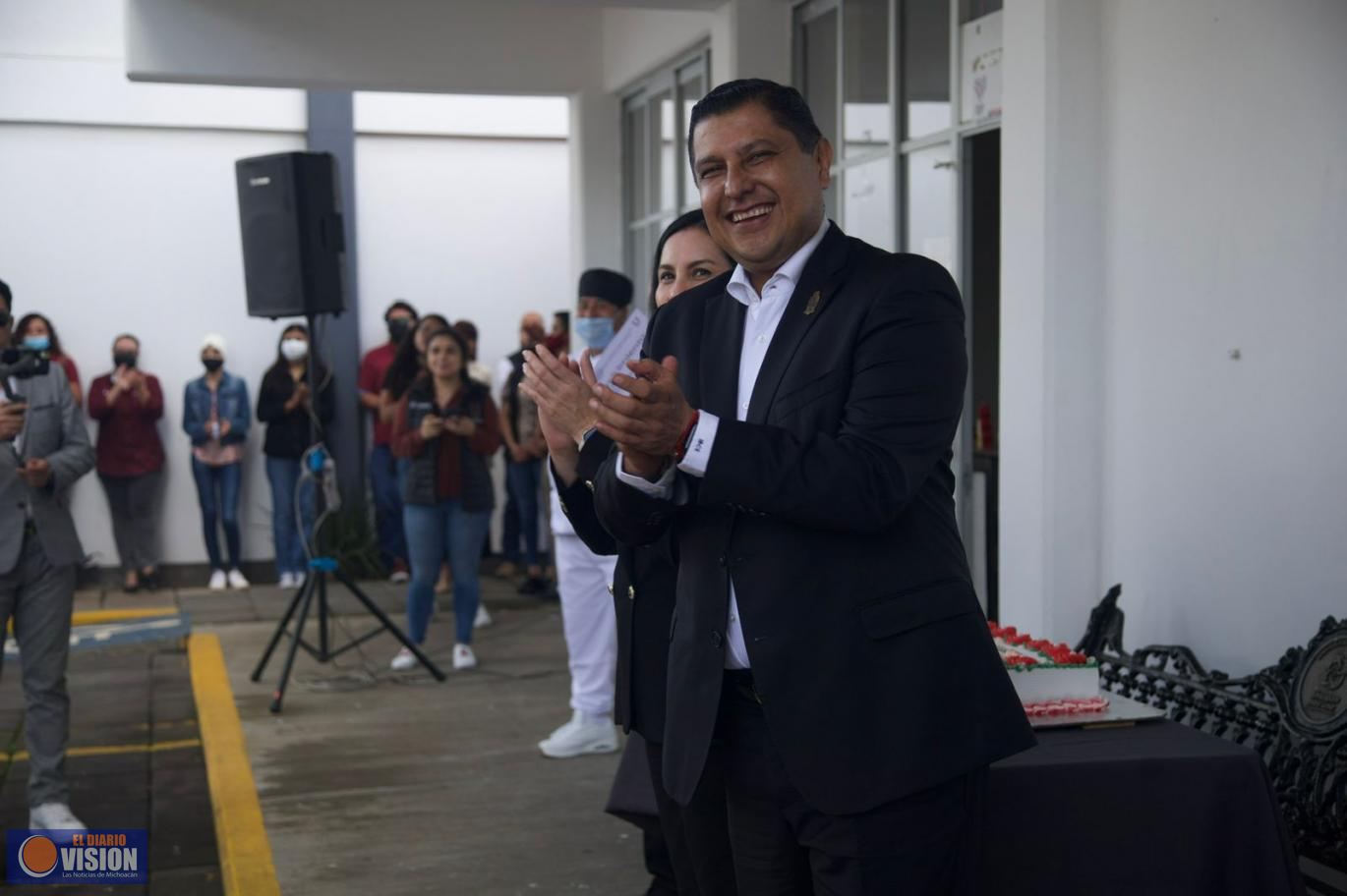 Abren panadería del DIF municipal Uruapan