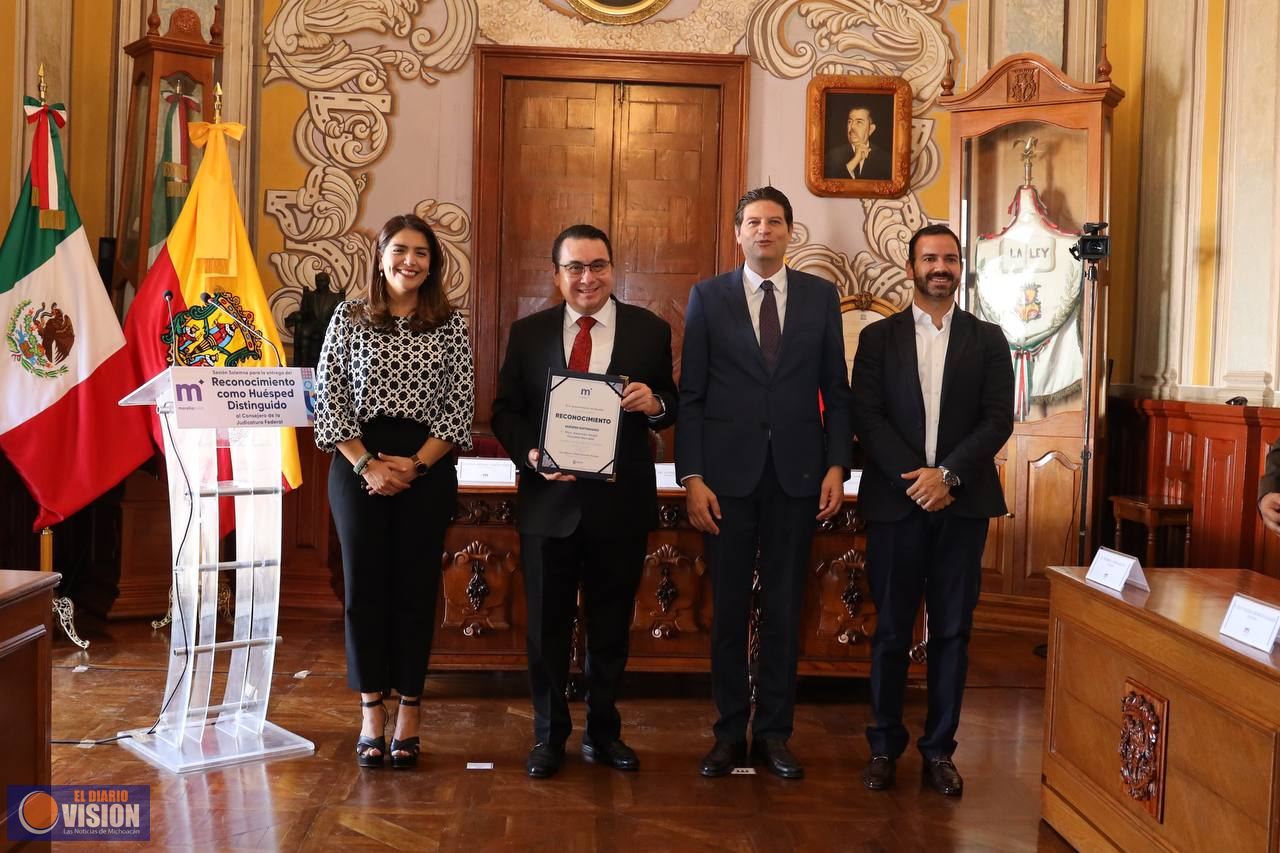 Riqueza cultural de Morelia cautiva al Consejero Alejandro González