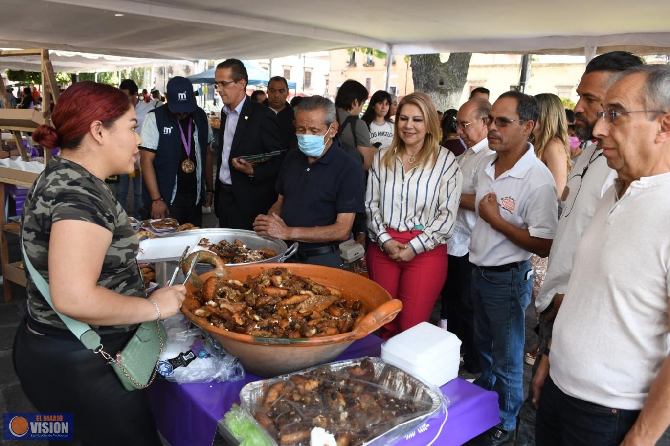 Comenzó el IV Festival de la Capirotada y la Empanada.