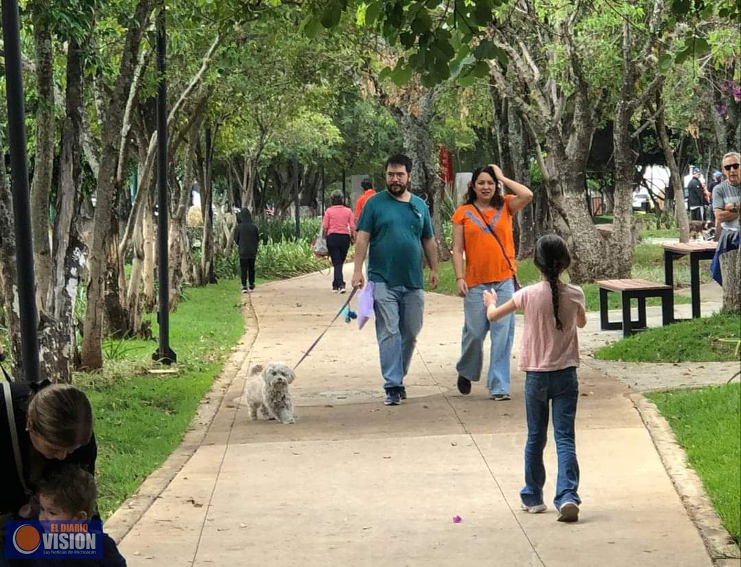 Familias disfrutaron de las diversas actividades en el Parque Lineal del Boulevard García de León