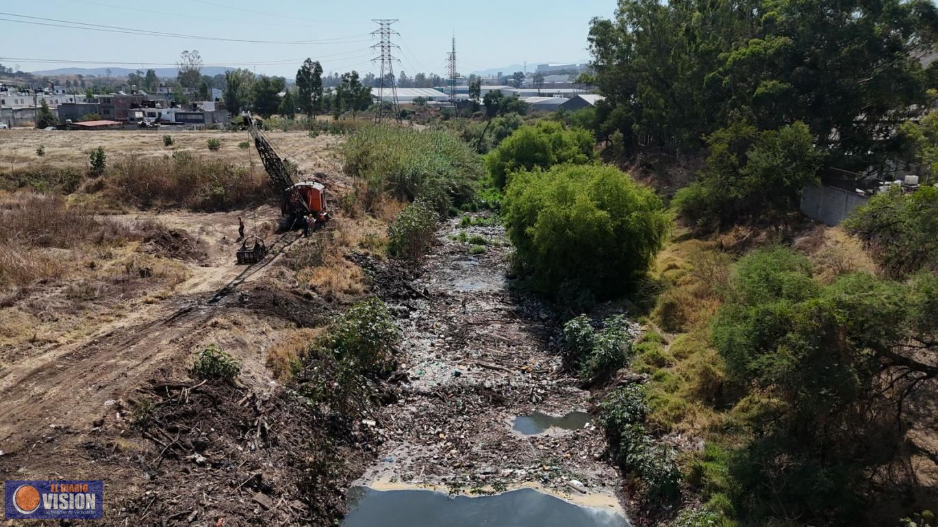 Ooapas retira importante taponamiento en el Río Grande