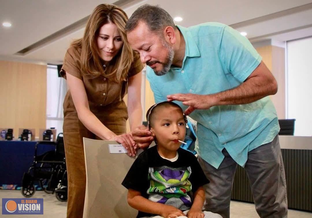 DIF Morelia entrega más de 130 apoyos funcionales y auditivos en beneficio de la inclusión