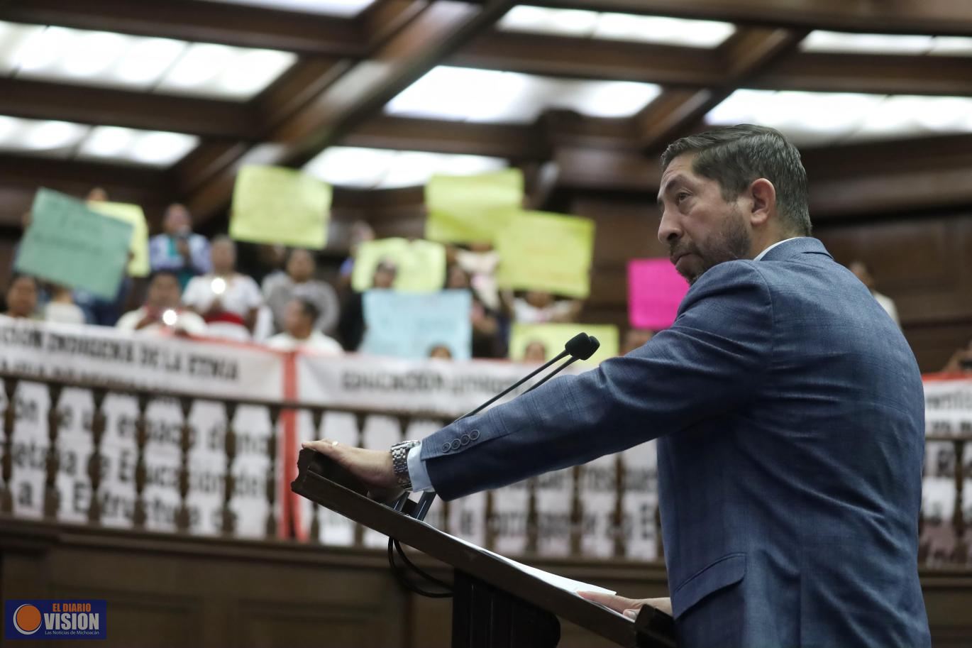 Abraham Espinoza propone la creación de la Dirección de Educación Indígena Náhuatl