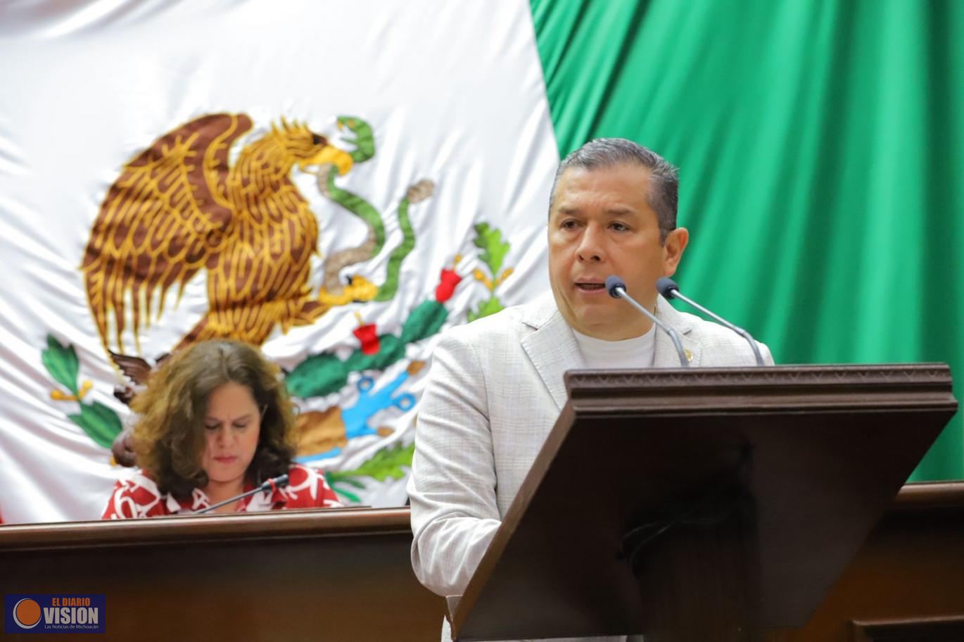 Barragán propone transformar adeudos de agua en inversión educativa en escuelas públicas y la UMSNH