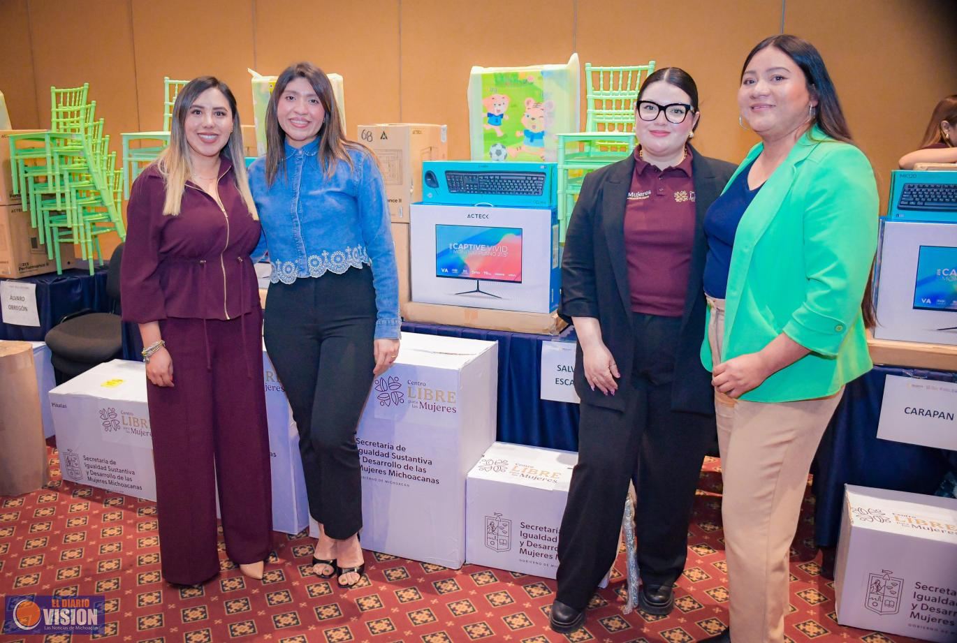 Salvador Escalante fortalece espacios para las mujeres con respaldo estatal: Dayana Pérez