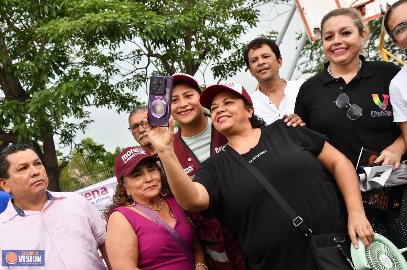 Celeste Ascencio, encabeza asamblea en defensa de la Transformación