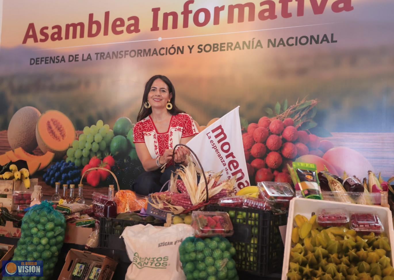 Productores reconocen en Gaby Molina una aliada