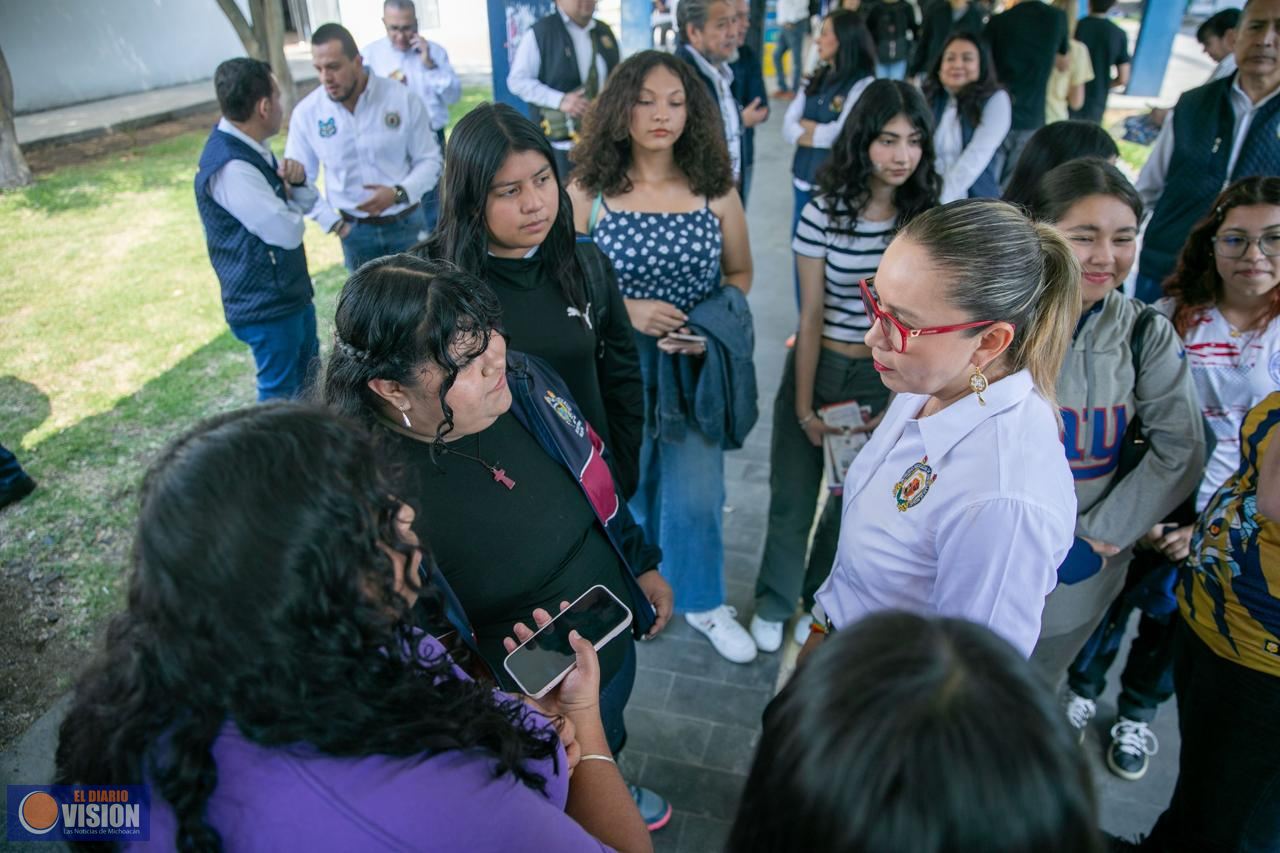 Este lunes inician charlas informativas del Bachillerato Nicolaita con padres y madres de familia 