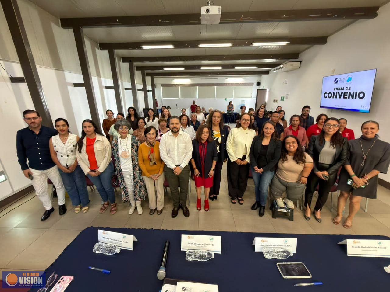 Labor de trabajadores sociales, fundamental para instituciones como la CEDH: Josué Mejía
