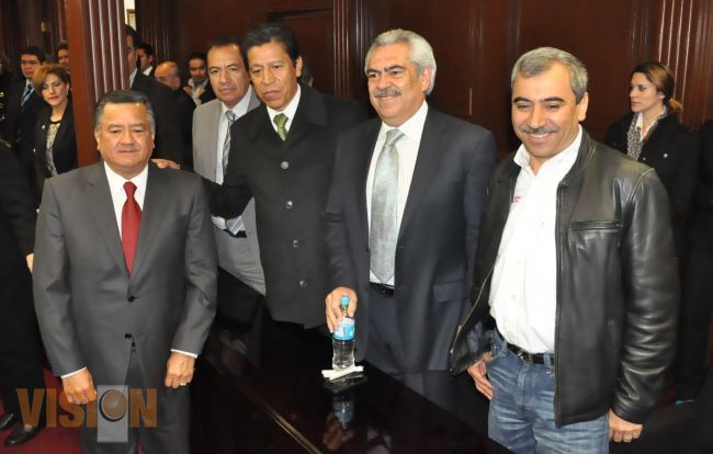 Aldo Macías mejora vínculo de trabajo con el poder legislativo de Michoacán