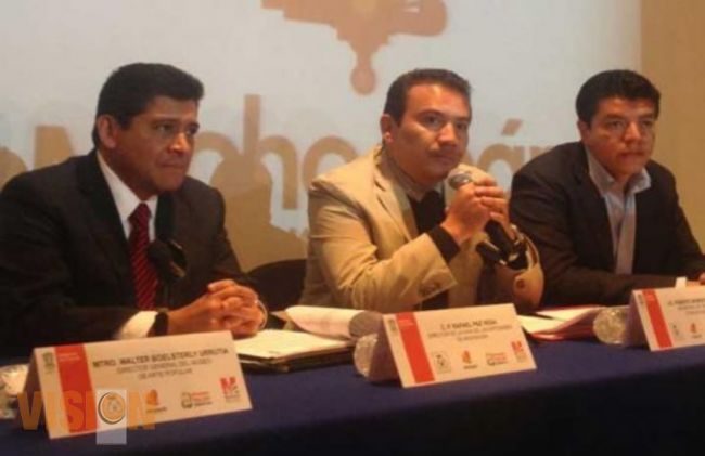 Invita Michoacán a defeños a conocer el tianguis artesanal más grande  
