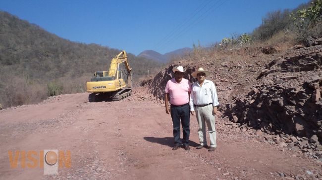 Avanza Scop en camino Churumuco-Porturo