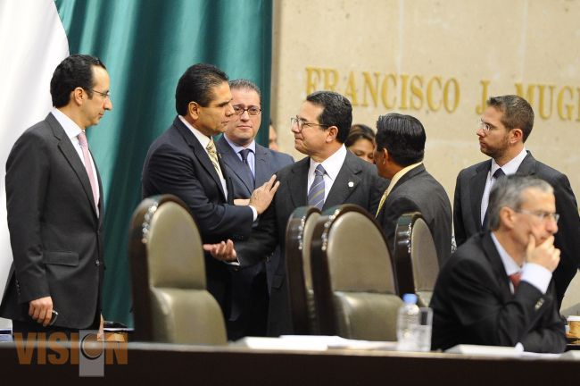 Decisión del PRI y PAN de no eliminar el fuero al Ejecutivo: Silvano Aureoles