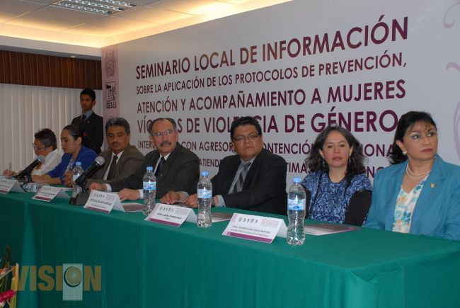 Inauguran seminario de Mujeres víctima de la violencia 
