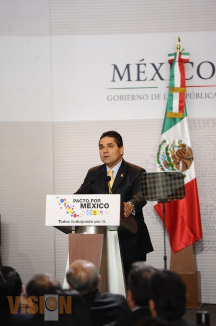 Iniciativa de telecomunicaciones tiene una amplia proyección: Silvano Aureoles