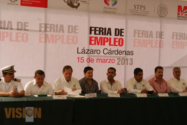 Cierra Feria Nacional del Empleo 2013 con cinco eventos a nivel estatal