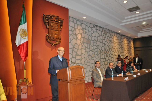 Presenta Fausto Vallejo nuevo portal de Transparencia del Poder Ejecutivo de Michoacán.