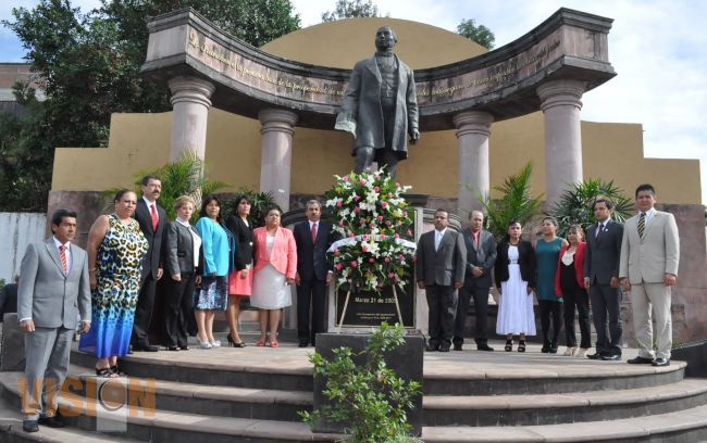 Invitan a retomar el ejemplo de trabajo de Benito Juárez
