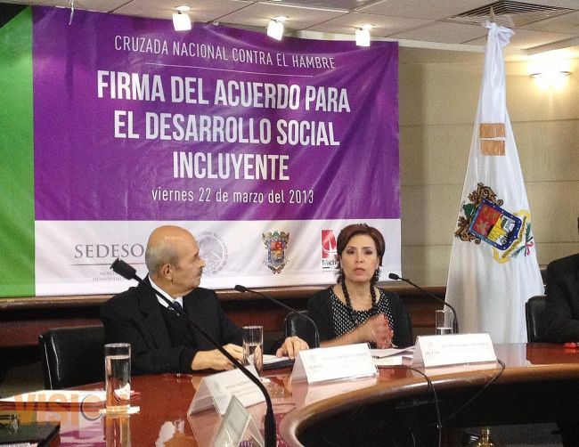 Firma Fausto Vallejo acuerdo con Sedesol para el Desarrollo Social