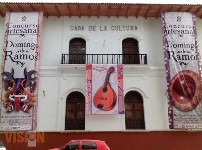Registra CASART récord de ventas en el Concurso Artesanal de domingo de Ramos, en Uruapan.