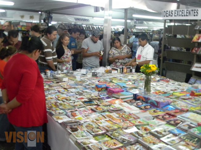 80 mil visitantes se tiene como meta recibir en la XIV Feria Nacional del Libro de Uruapan 2013