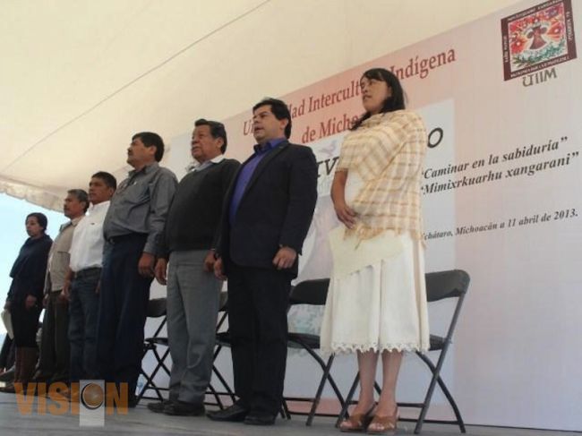 Debemos ser guerreros de la educación: rector de la UIIM