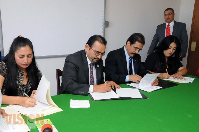La UNIVIM firma convenio con Parácuaro, Álvaro Obregón, Nocupétaro y Huadacareo y COBAEM.