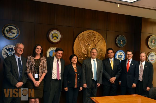 Se reúnen Silvano Aureoles y embajador de EU en México para estrechar relaciones