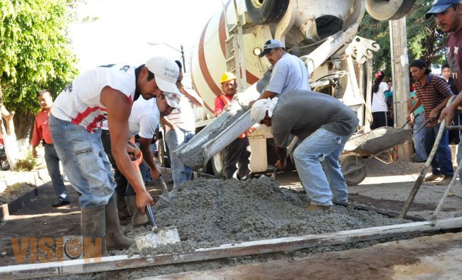 Se abocan a terminar programa de obra pública del ejercicio 2012