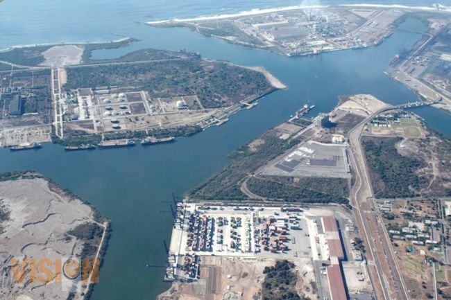 Michoacán recibe 11,500 mdp para puerto
