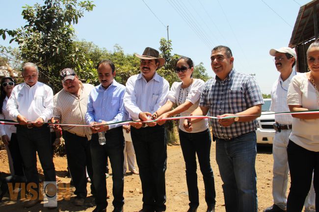 Inaugura Víctor Silva obras en zonas prioritarias de Tacámbaro