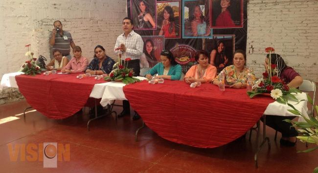 Entregan recursos de Conmujer a feminas de Peribán 