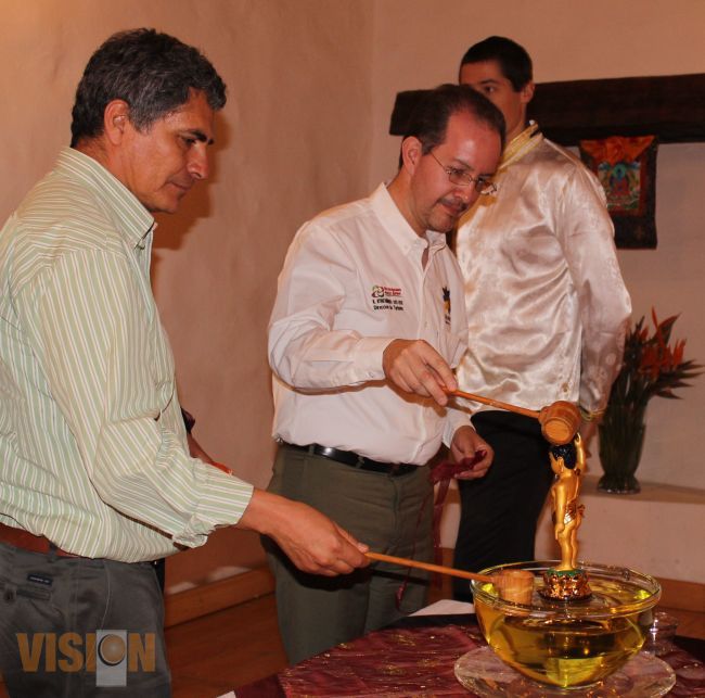 Inauguran exhibición de reliquias budistas en las instalaciones de la Huatápera
