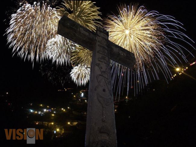 Prepara Angangueo, su tradicional Fiesta de la Santa Cruz.