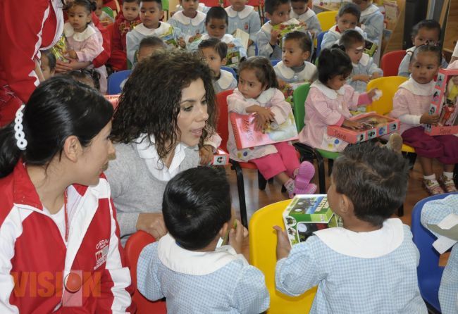 Listo festejo de las y los niños morelianos : Maggy Oribio 