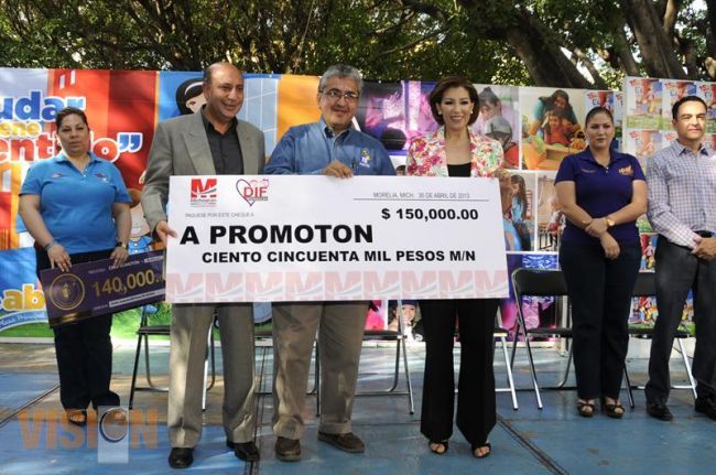 DIF Estatal entrega apoyo a CRI-Promotón en Zamora 