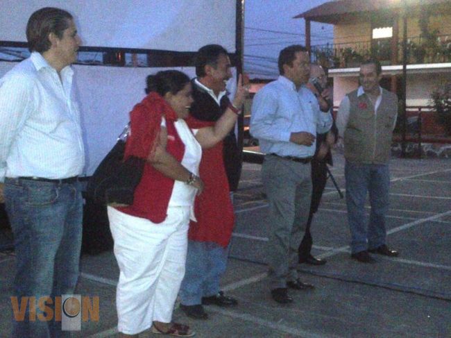 Ofrece SEPSOL cine gratis a niños de Morelia y Capula