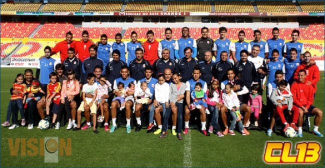 Monarcas recibe a niños en el Morelos 
