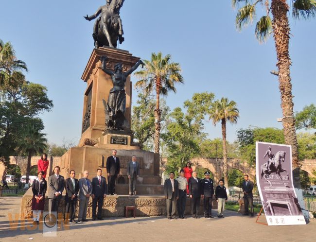 Conmemoran 100 años del monumento a Don José María Morelos y Pavón.