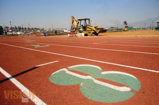 Pista del Complejo Deportivo Bicentenario muestra  40 por ciento de avance.