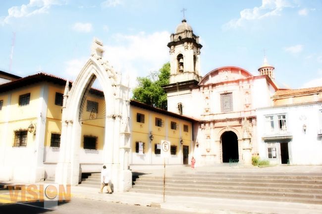  35 solicitudes de pasaporte al día en Uruapan