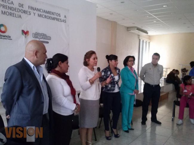 Gobierno Estatal y Municipal apoyan a las mujeres emprendedoras 