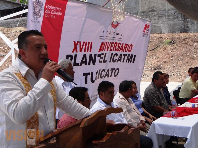 Festeja ICATMI su XVIII Aniversario del plantel Turicato.